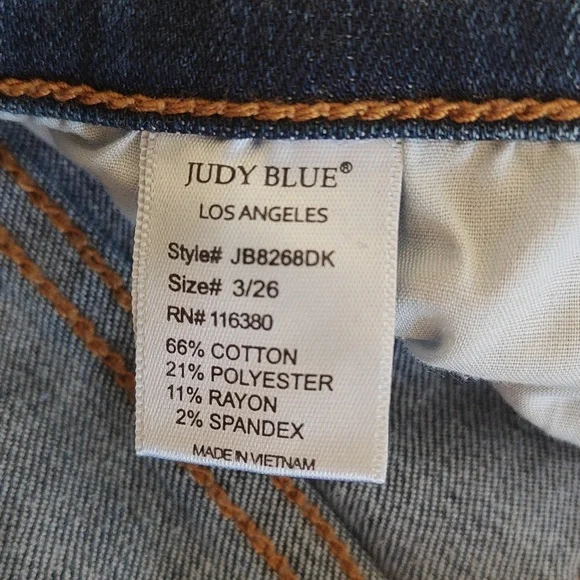 🎉Host Pick🎉 EUC Distressed Plaid Patch Skinny Jeans - Picture 4 of 7